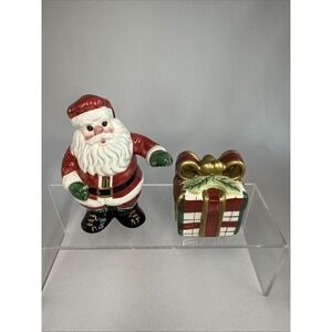 Fitz and Floyd Salt and Pepper Shakers Plaid Christmas Santa & Gift Box 2002 NEW